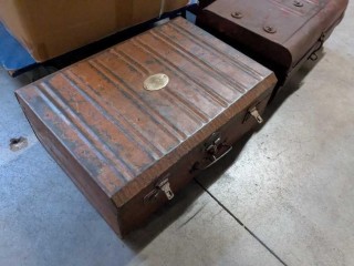 metalkuffert-med-patina