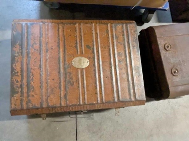 metalkuffert-med-patina-big-2